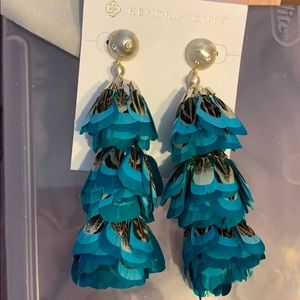 Kendra Scott Lenni statement earrings